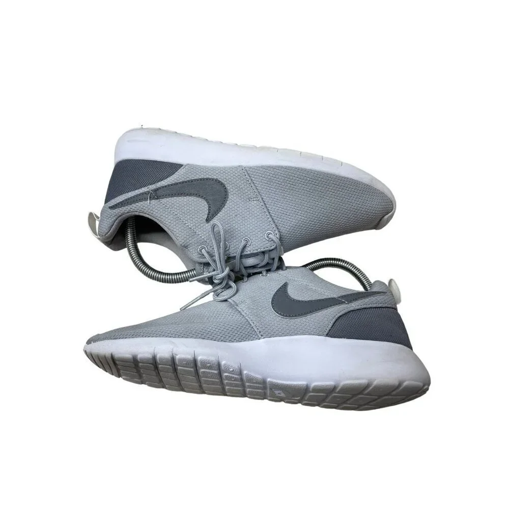 Nike Kid's Roshe One Running Shoe Youth Size 7 Gray White